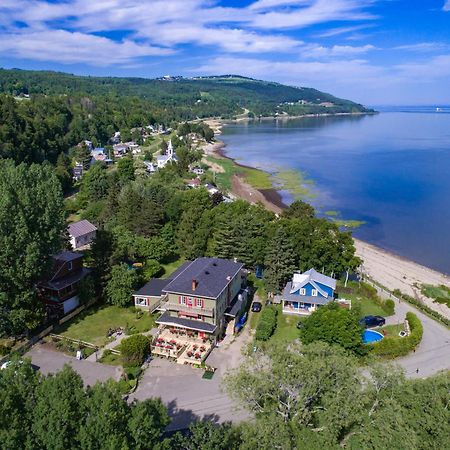 Auberge De La Rive De Charlevoix - Auberge De Jeunesse Familiale Pour Voyageurs De Tous Ages Saint-Joseph-de-la-Rive Exterior photo